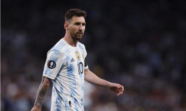 VOGUE红毯：杨幂显老、周冬